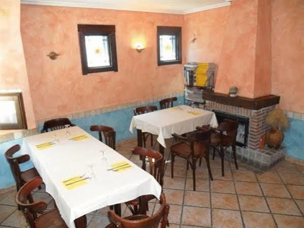 Hotel Rey Chindasvinto Covarrubias Buitenkant foto